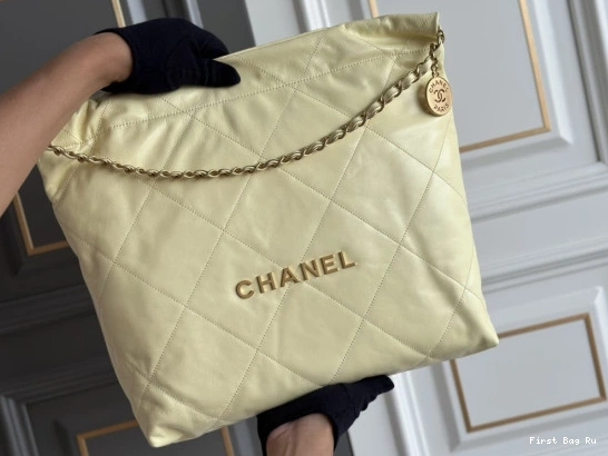 First Bag Ru HANDBAG 22 CHANEL 0726